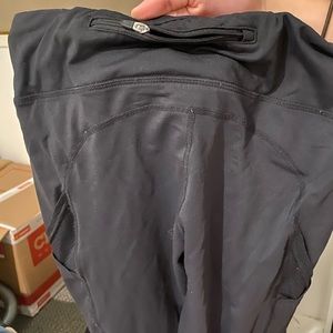 3/4 Althletic leggings/pants stretchy and comfortable